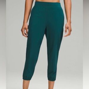 Lululemon Adapted State High-Rise Cropped Jogger
Storm Teal 10